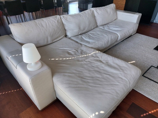     Natuzzi hoekzetel in wit echt leder – design & topkwaliteit 