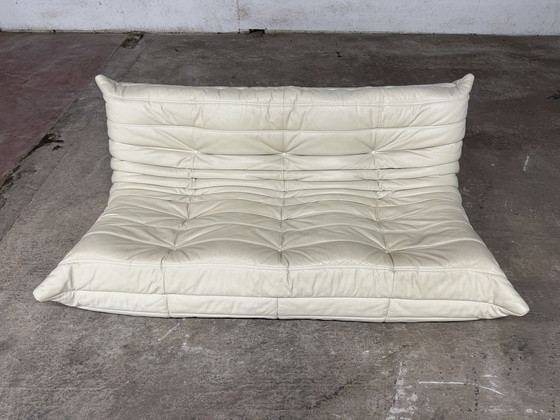 Image 1 of Divano a 2 posti e a 3 posti Ligne Roset Togo 100% autentico in pelle beige.