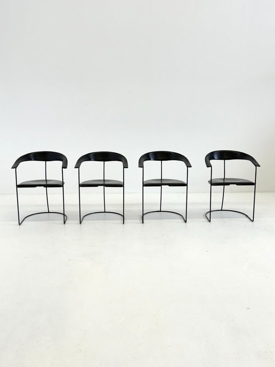 Set di 8 Sedie da pranzo Vintage Arrben Ursala in pelle nera – Leather (photo 15 of 17)