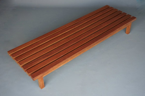 Image 1 of Grote teakhouten lage bank of salontafel uit het midden van de vorige eeuw, jaren 60.