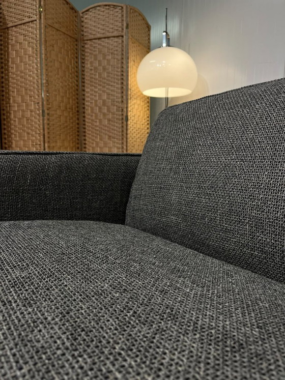 Canapé design italien gris nouvellement rembourré – Canapés 3 places, Other (photo 8 of 10)