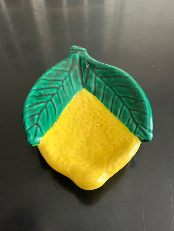 Image 1 of Grand Vide Poche en Céramique Citron