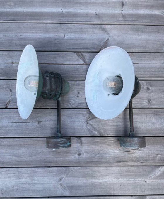 Coppia di Applique da Esterno 'Nyhavn' di Alfred Homann & Ole Kjaer per Louis Poulsen - Danimarca – Metal (photo 8 of 12)