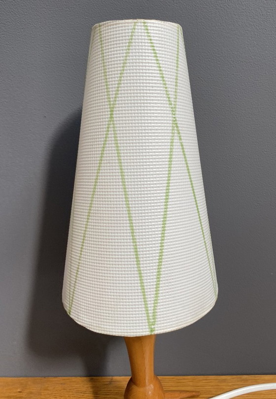 Image 1 of Petite lampe de table en bois 1960