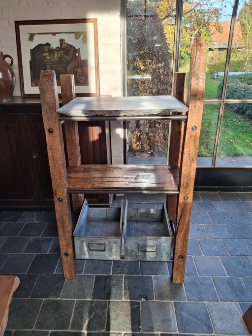 Robuust rek industriële stijl