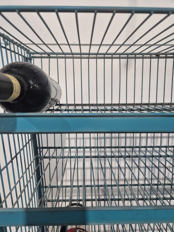 Image 1 of Casier à vin vintage bleu azur français