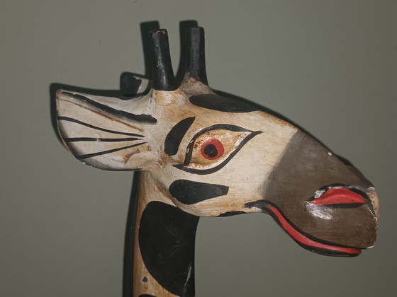 Image 1 of Jirafa de madera