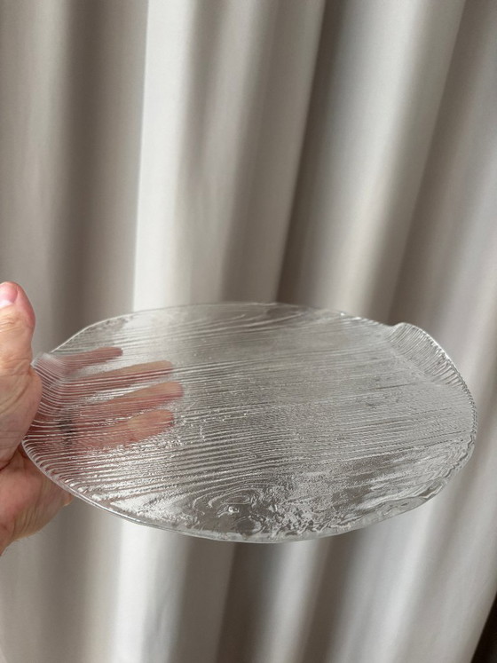 Textured Glass Plate "Bark" by Bengt Edenfalk for Skruf – Table accessories (photo 4 of 5)