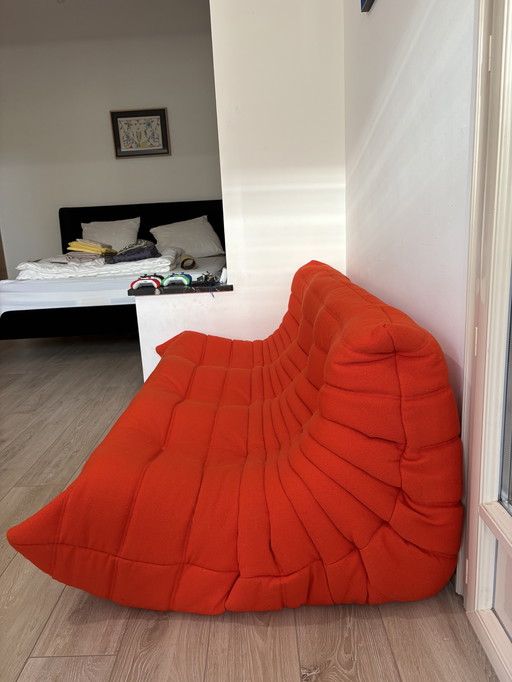 Banquette Togo 3 places Ligne Roset - Tissu VIDAR Carotte