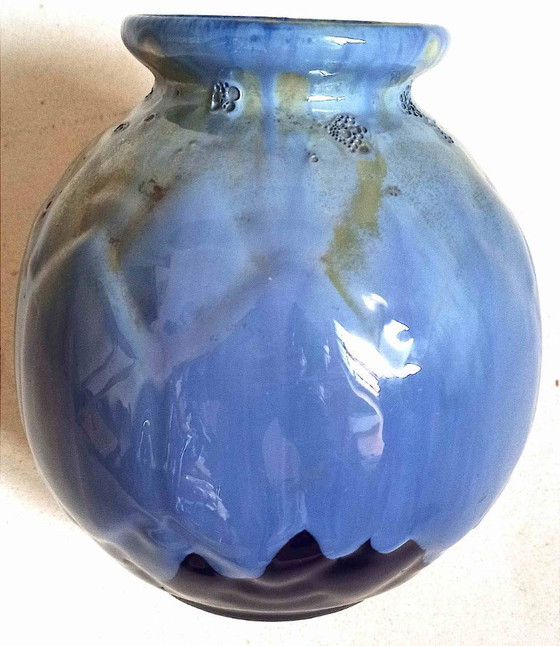 Image 1 of Art Deco slip vase Height 19.3 cm