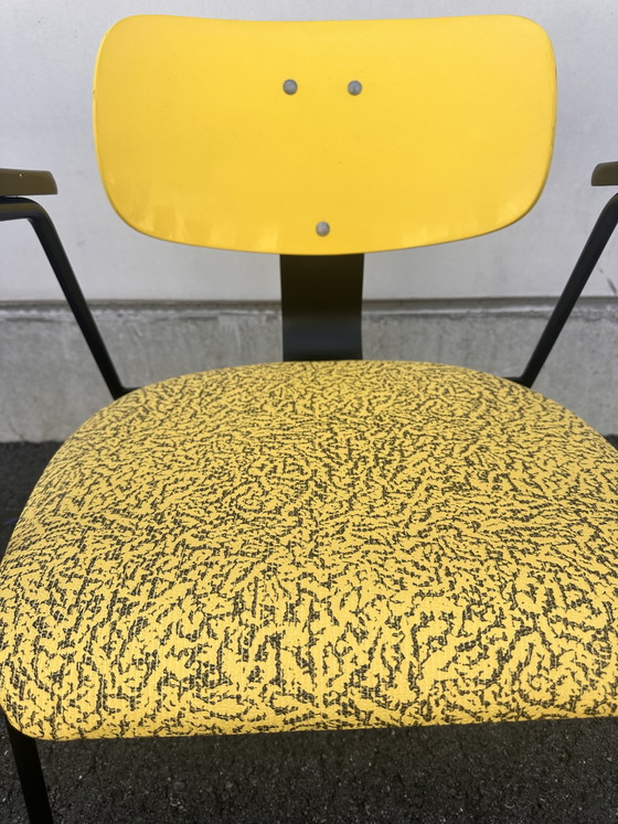 Image 1 of Mesa de centro y dos sillones, diseñados por Willy van Der Meeren, Bélgica, 1950.