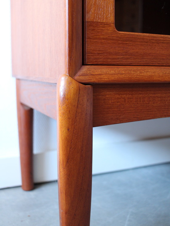 Image 1 of Vintage Deense vitrinekast door Henry Walter Klein voor Bramin