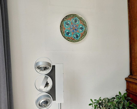Piatto da parete in ceramica turca, Kütahya (Özen Çini) Vintage anni '70 – Decorazioni murali (photo 2 of 13)
