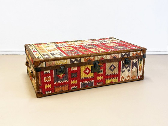 Image 1 of Kelim-Design-Couchtisch Bondstreet London