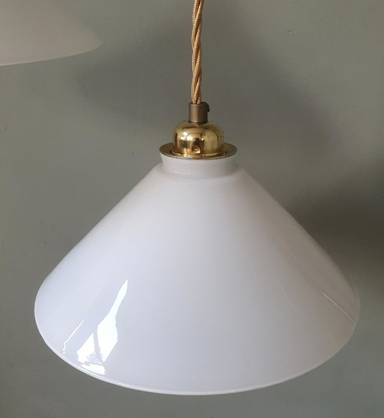 Set di 2 Lampade a sospensione Vintage in vetro opalino – Metallo (photo 17 of 17)