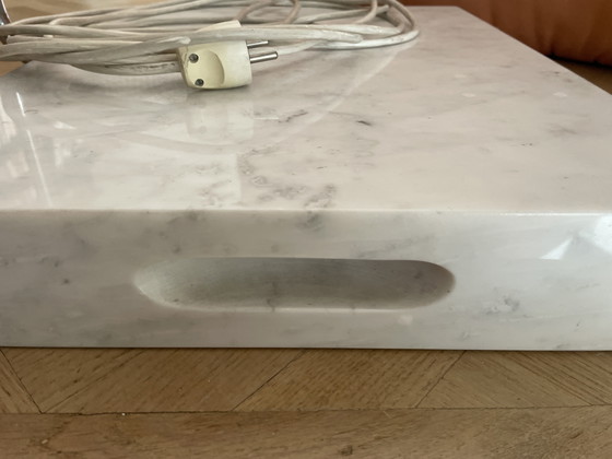Lampada da terra White Gesto di Bruno Gecchelin – Lampade da terra, Marble, Metal (photo 5 of 5)
