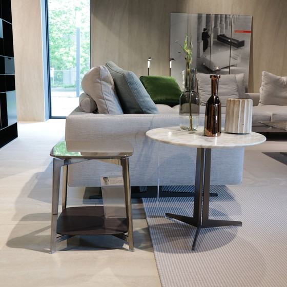 Image 1 of Table double face Flexform