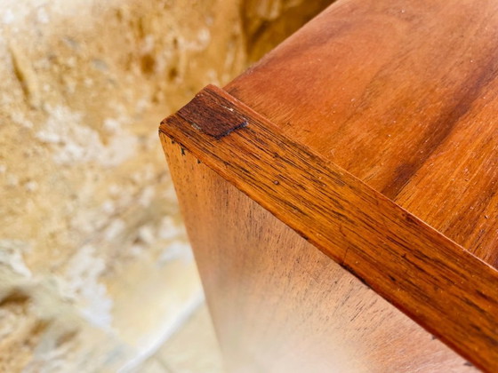 Image 1 of Vintage ladekast van notenhout uit het midden van de eeuw, jaren 50