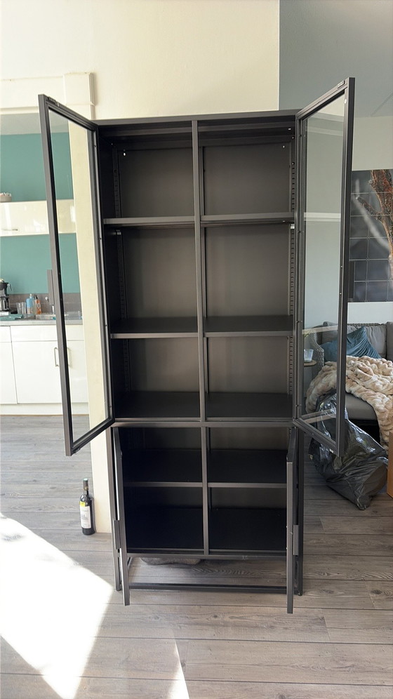 Vitrine Schwarz Metall – cavetown (photo 2 of 5)
