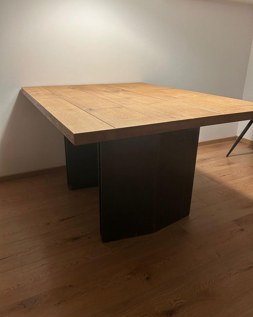 Table de salle à manger en chêne rouge