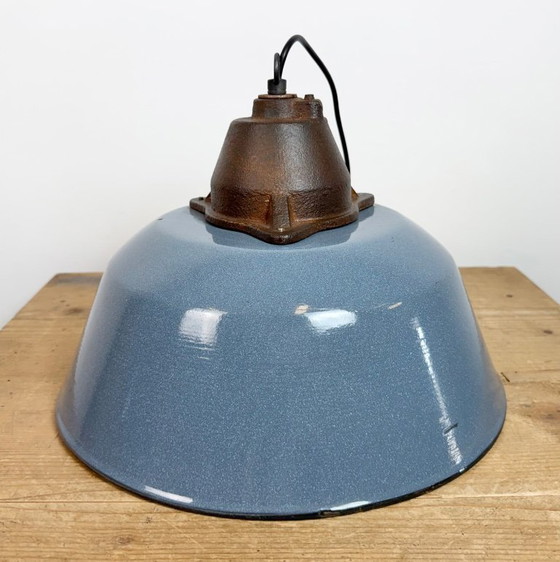 Image 1 of Industriële hanglamp van grijs emaille en gietijzer, jaren 60