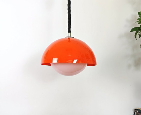 Suspension orange et blanche, Métal, Verre, Mid Century Modern (photo 8 sur 11)