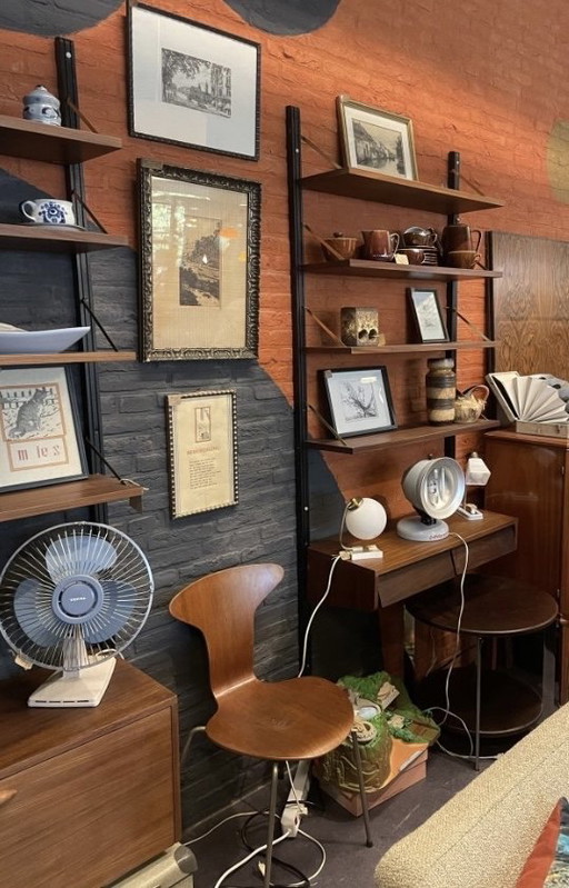 Wall system 2 parts can be combined