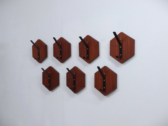Image 1 of Set of 7 Vintage Teak Wall Hooks 1950s Modular Hexagonal Design