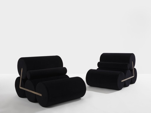 Paire de fauteuils par Auro Trivellato pour A.L.I. velours noir 1972