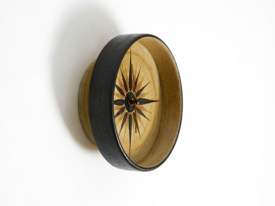 Image 1 of Precioso reloj de pared redondo de cerámica de los años 70 hecho a mano