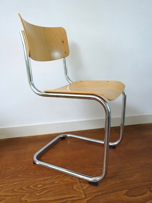 Thonet Mart Stam S 43 (5 x) – eetkamerstoelen, Leather, Wood (photo 2 of 26)