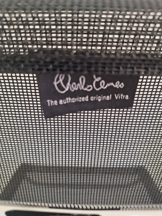 Image 1 of 6x Vitra Eames 108 netweave