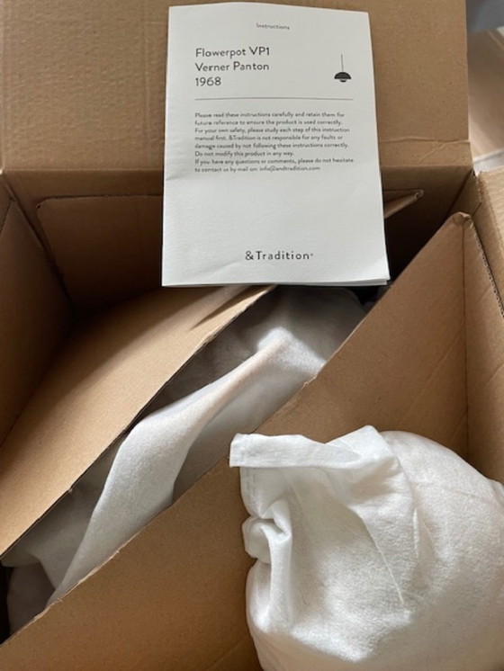 Image 1 of &Tradition Suspension Flowerpot VP1 - jaune moutarde