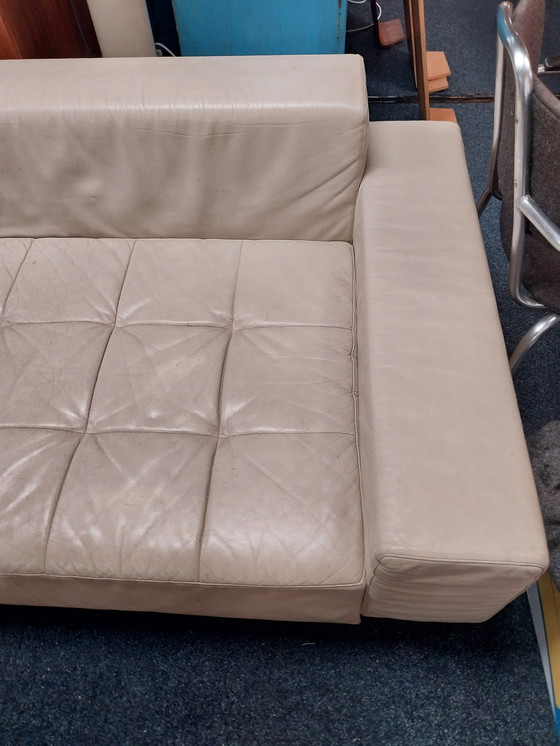 Image 1 of 1 divano in pelle Zanotta anni '70 a 3 posti e mezzo. Prodotto in Italia