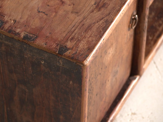 Mobile basso laccato antico in legno di olmo – Cina, circa 1900 – Credenze con vetrina, Iron (photo 22 of 40)
