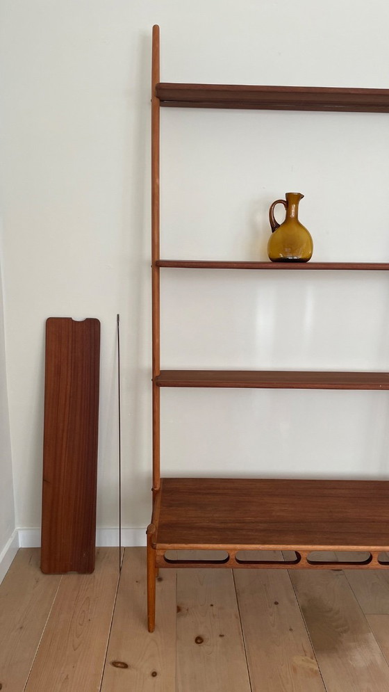 Image 1 of Meuble mural William Watting