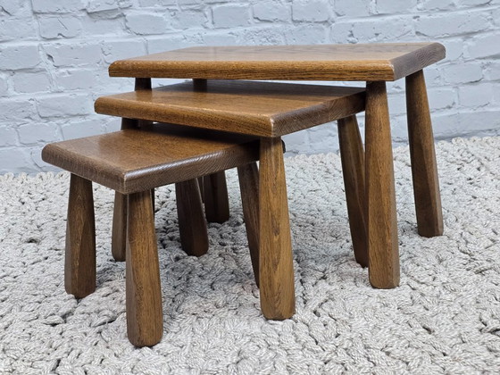 Image 1 of Tavolini/sgabelli rettangolari in rovere massello con influenze brutaliste Wabi Sabi, set di 3, anni '60.