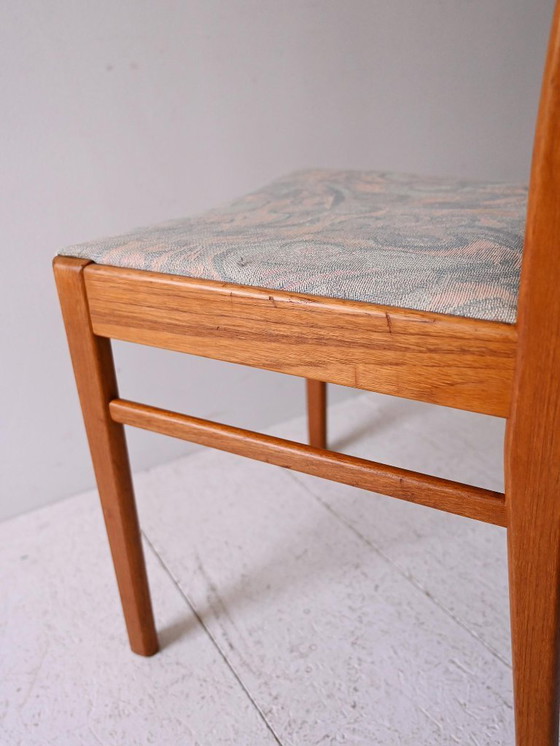 Image 1 of Juego de 4 sillas escandinavas de teca de los años 60 con tapicería original