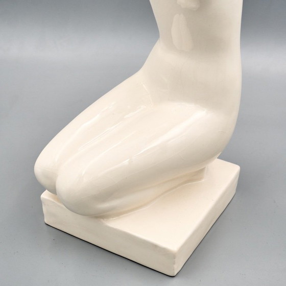 Figure Féminine en Céramique, Tchécoslovaquie des années 1960 – Sculptures, Ceramic (photo 14 of 16)