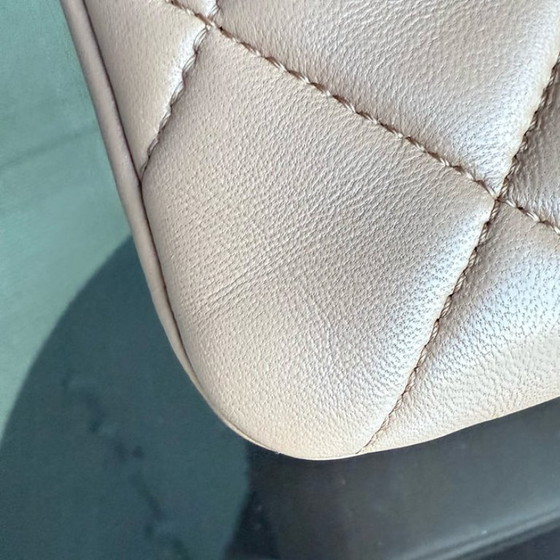 Image 1 of Chanel Trendy CC Small - Cannage Lamsleer Blush Goudkleurige Hardware Serie 23