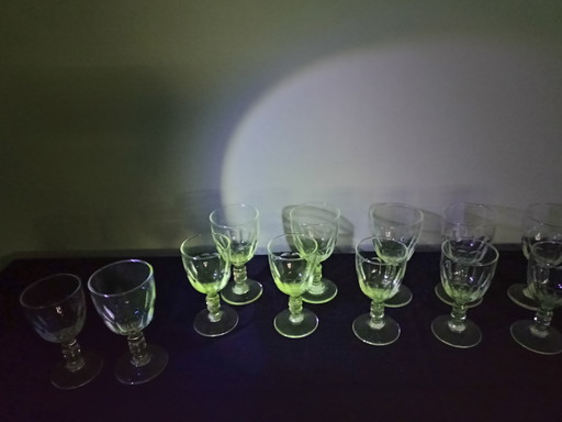 Magnificent set of antique uranium glasses – Hand-blown – ca. 1900