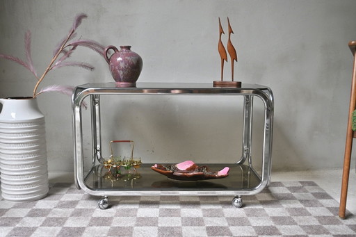 Table d'appoint/chariot avec cadre chromé et verre fumé