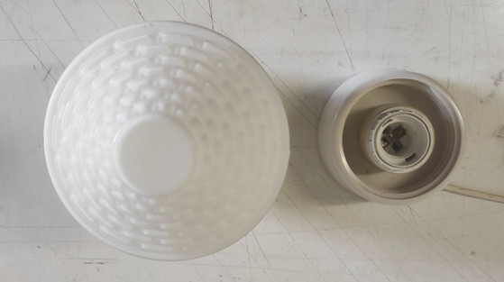 Image 1 of Lampadario in stile Bauhaus in vetro opalino - metà del XX secolo