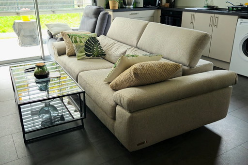 Nibbio lichtbeige 3-zitsbank! 3 maanden oud.