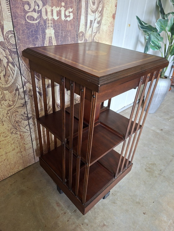 Image 1 of Moulin à livres antique classique, bibliothèque, wishkeybar dim, 45x45cm et 86cm de haut.