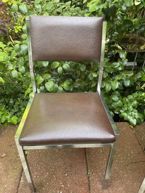 Image 1 of Ensemble de 4 chaises vintage milieu du siècle en chrome et simili cuir