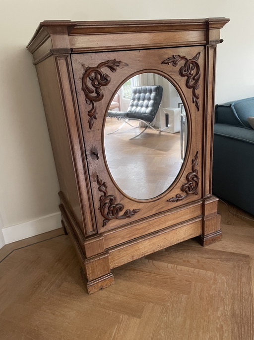 Gabinete de vajilla Biedermeier