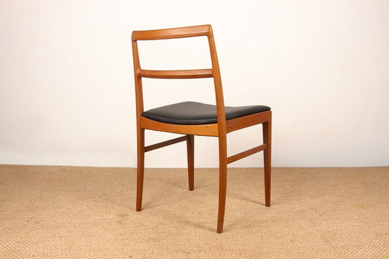 Image 1 of Set of 4 Danish chairs in teak and new leather, model 430 by Arne Vodder for Sibast, 1960.