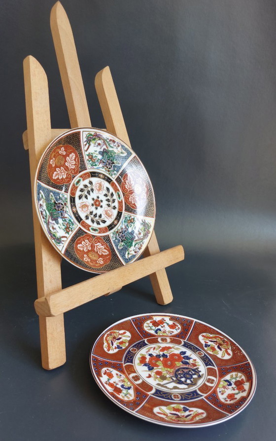Image 1 of Vintage Hand-Painted Imari Wall Plates with Floral & Bird Motifs - Set of 2