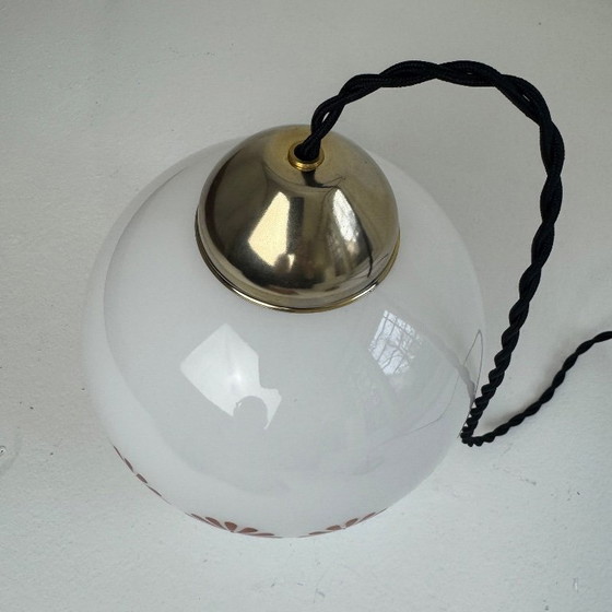 Image 1 of Vintage hanglampen van opaalglas uit de jaren 70